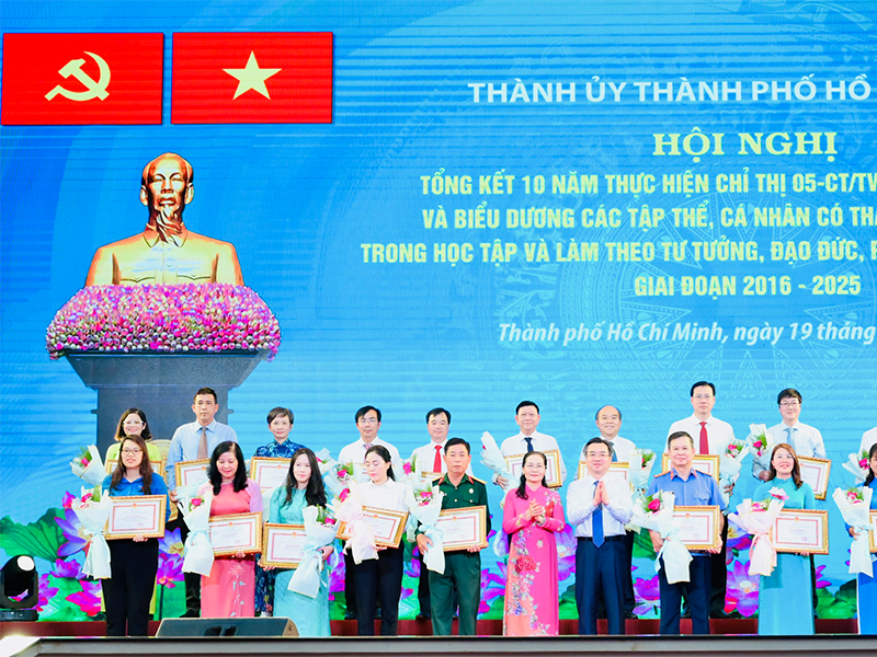 HỘI NGHỊ TỔNG KẾT 10 NĂM THỰC HIỆN CHỈ THỊ SỐ 05 – CT/TW CỦA THÀNH UỶ TP.HCM