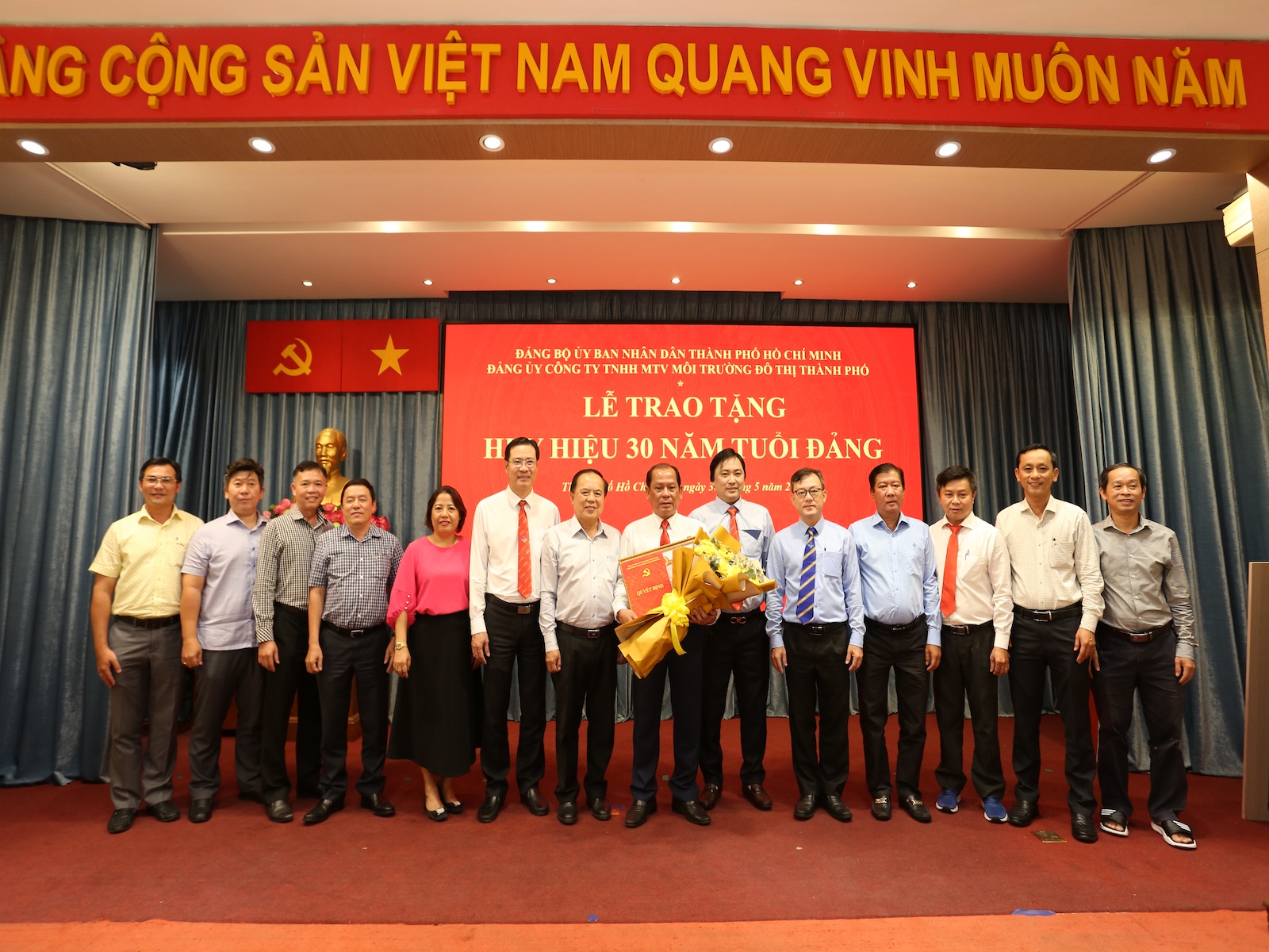 LỄ TRAO HUY HIỆU 30 NĂM TUỔI ĐẢNG ĐỢT 19/5/2025