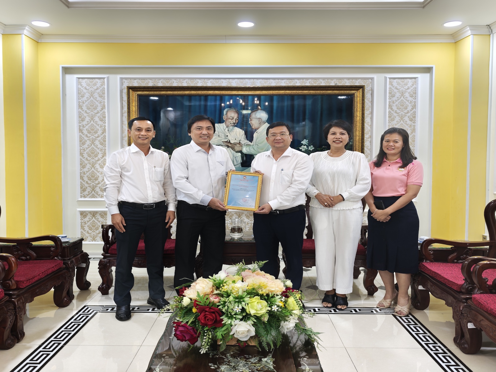 ĐÓNG GÓP, ỦNG HỘ NGUỒN CỨU TRỢ TP.HCM NĂM 2025